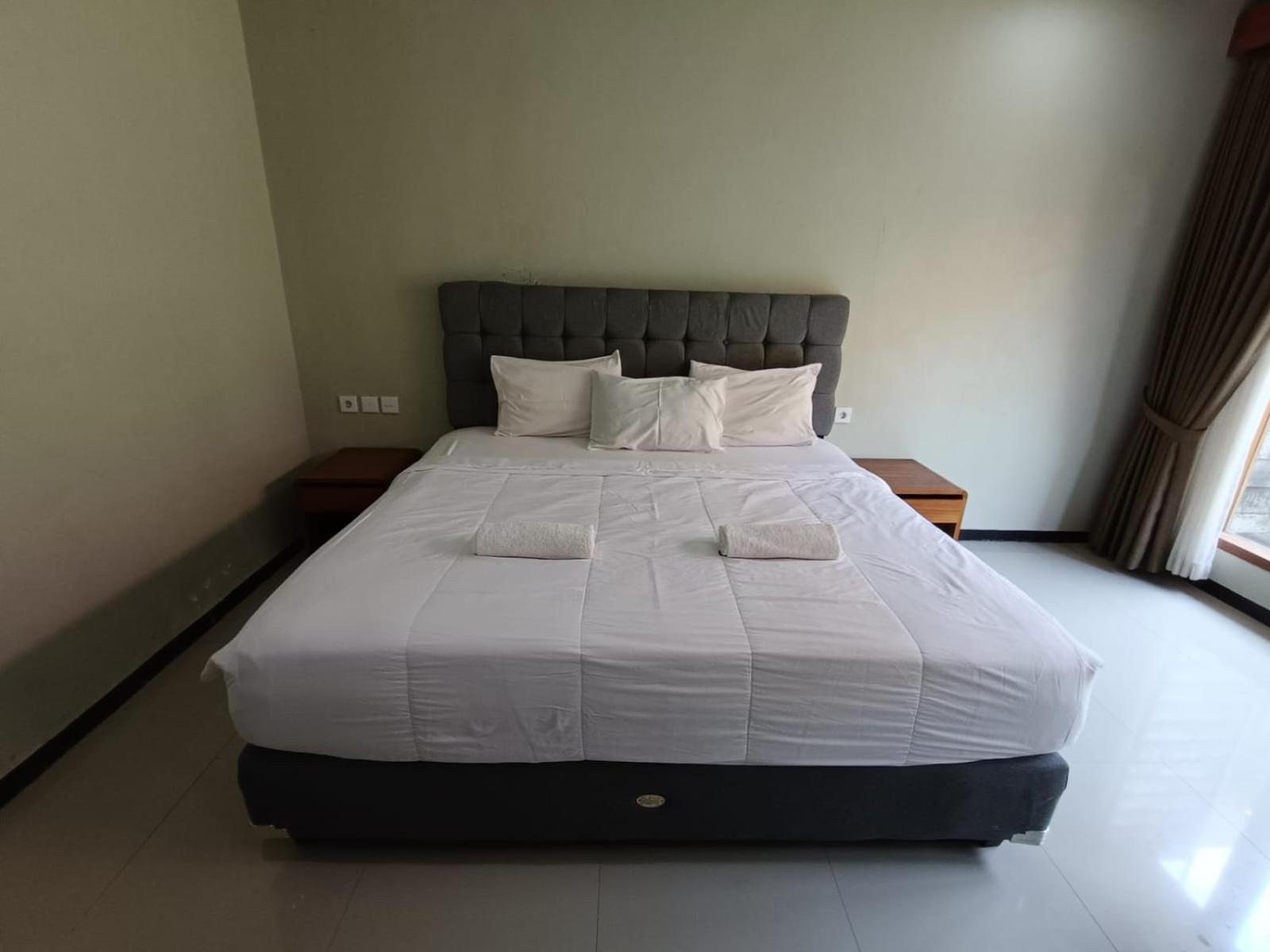 Hastina Hotel Lombok 마타람 외부 사진